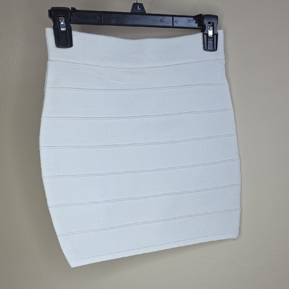 Bodycon Mini Pencil Skirt Ribbed White Small - Picture 3 of 5